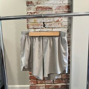 Lululemon Liner Running Shorts Tan/Beige Size Medium Men’s